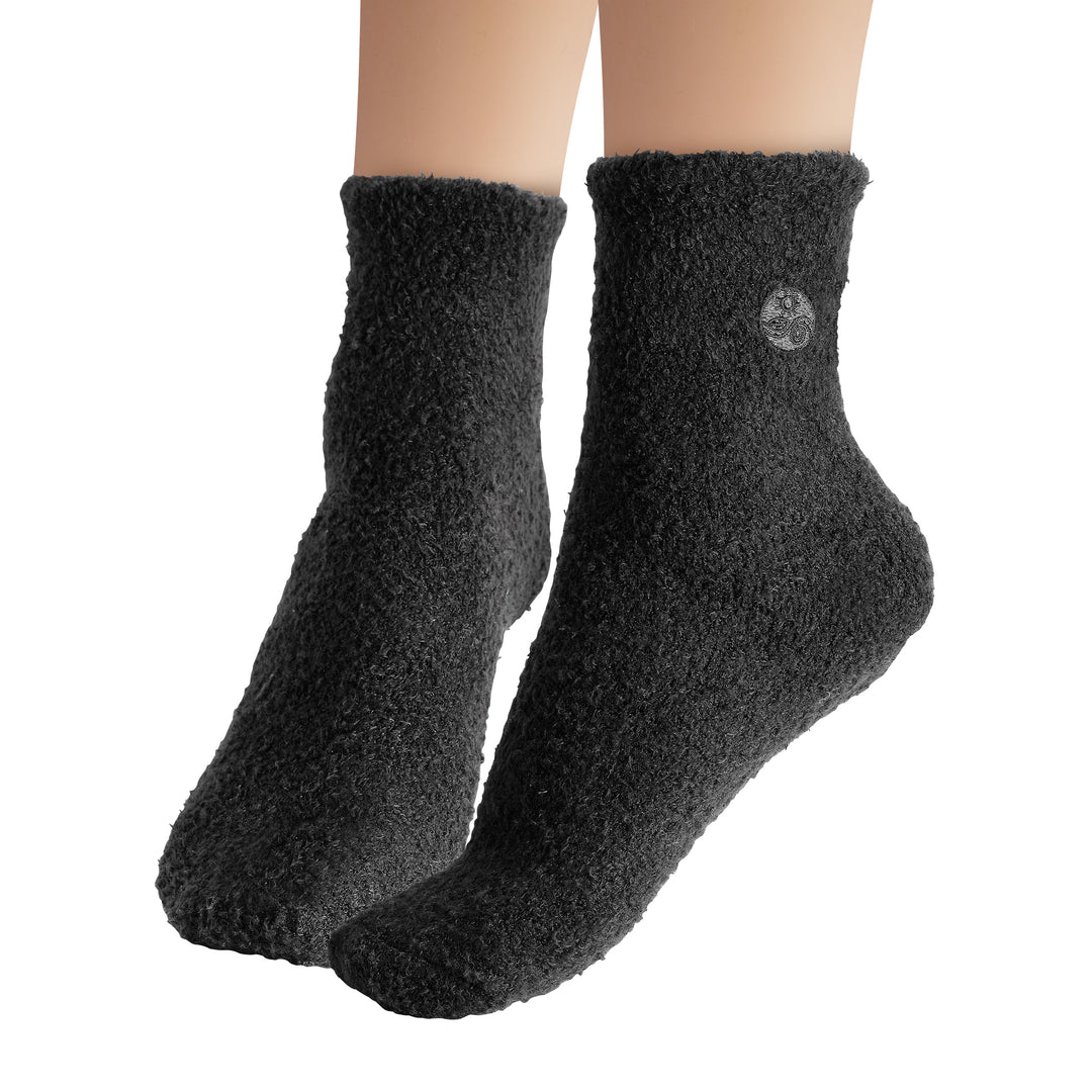 Aloe Moisture Socks - Black| Earth Therapeutics